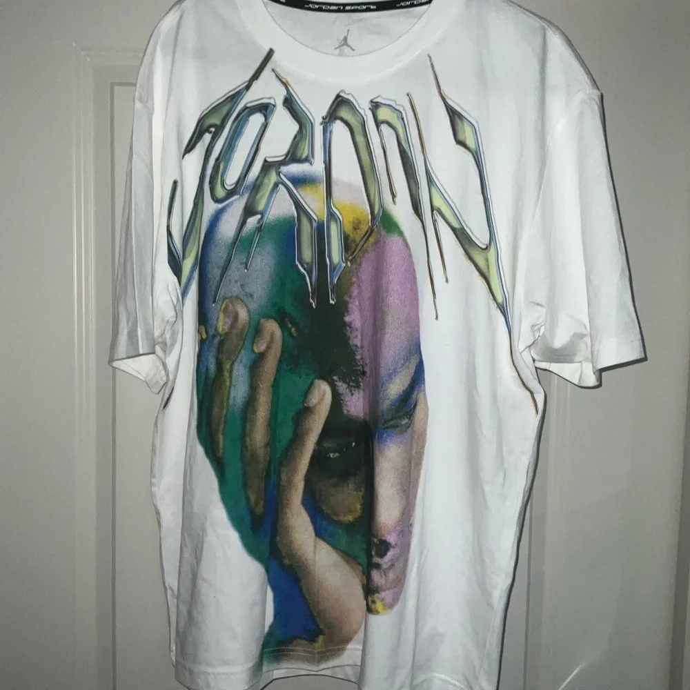 Men's Jordan Graphic T-shirt Size Large